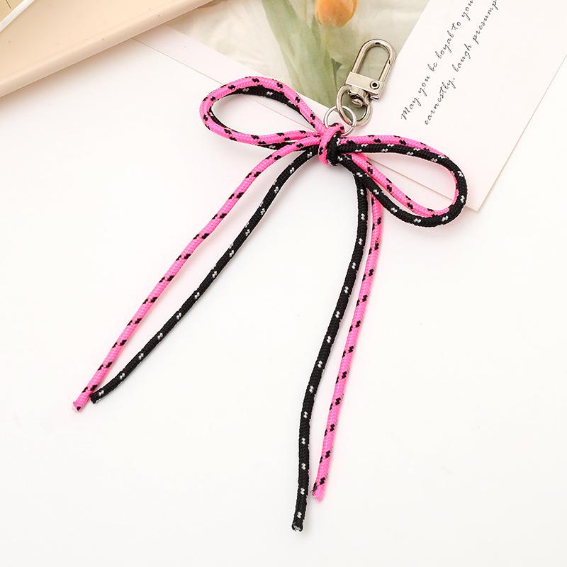 Creative Pearl Bow Pendant Keychain: Exquisite Gift Accessory for Bag or Phone Case