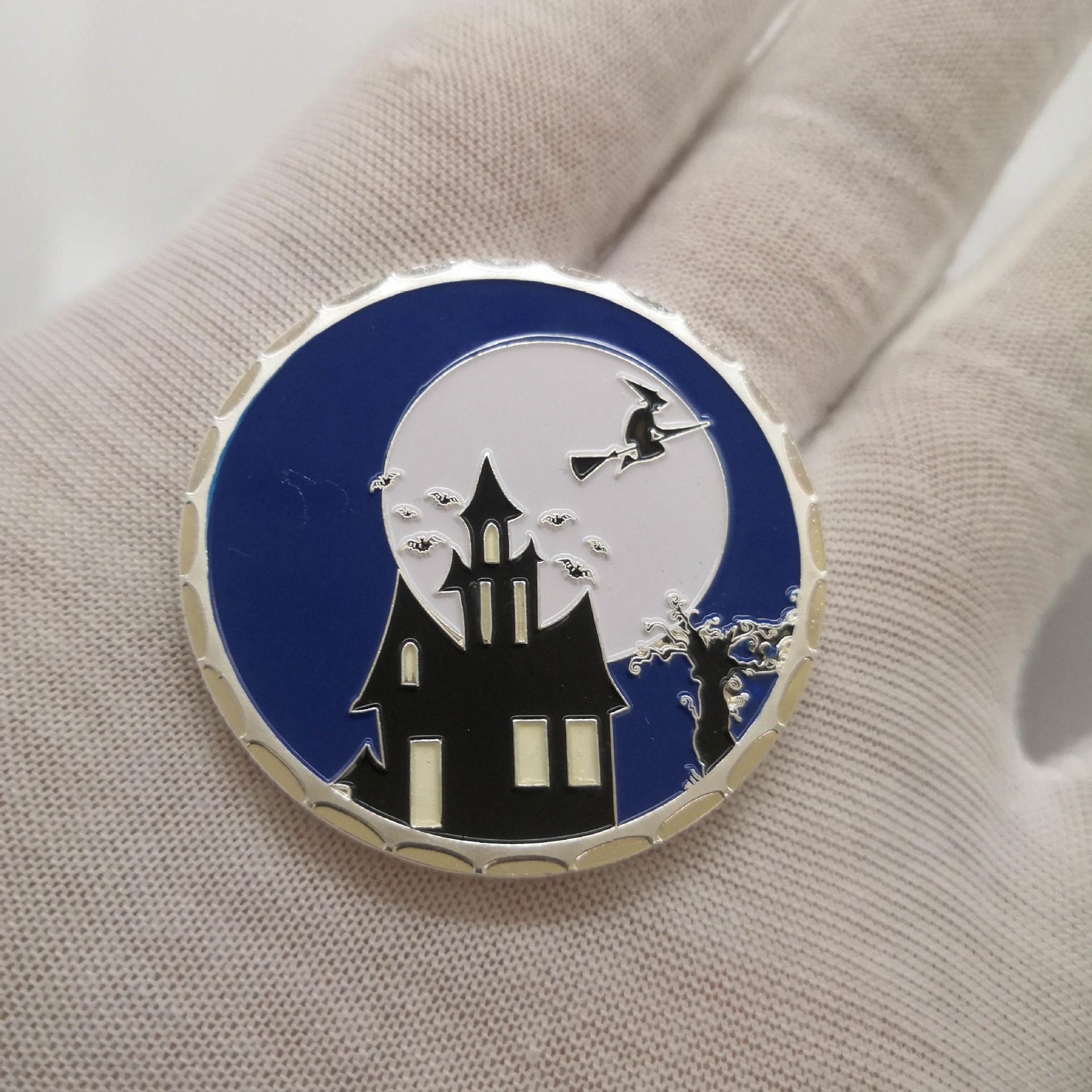Halloween luminous commemorative coin, Halloween, luminous, painted commemorative coin, 999 silver plated badge