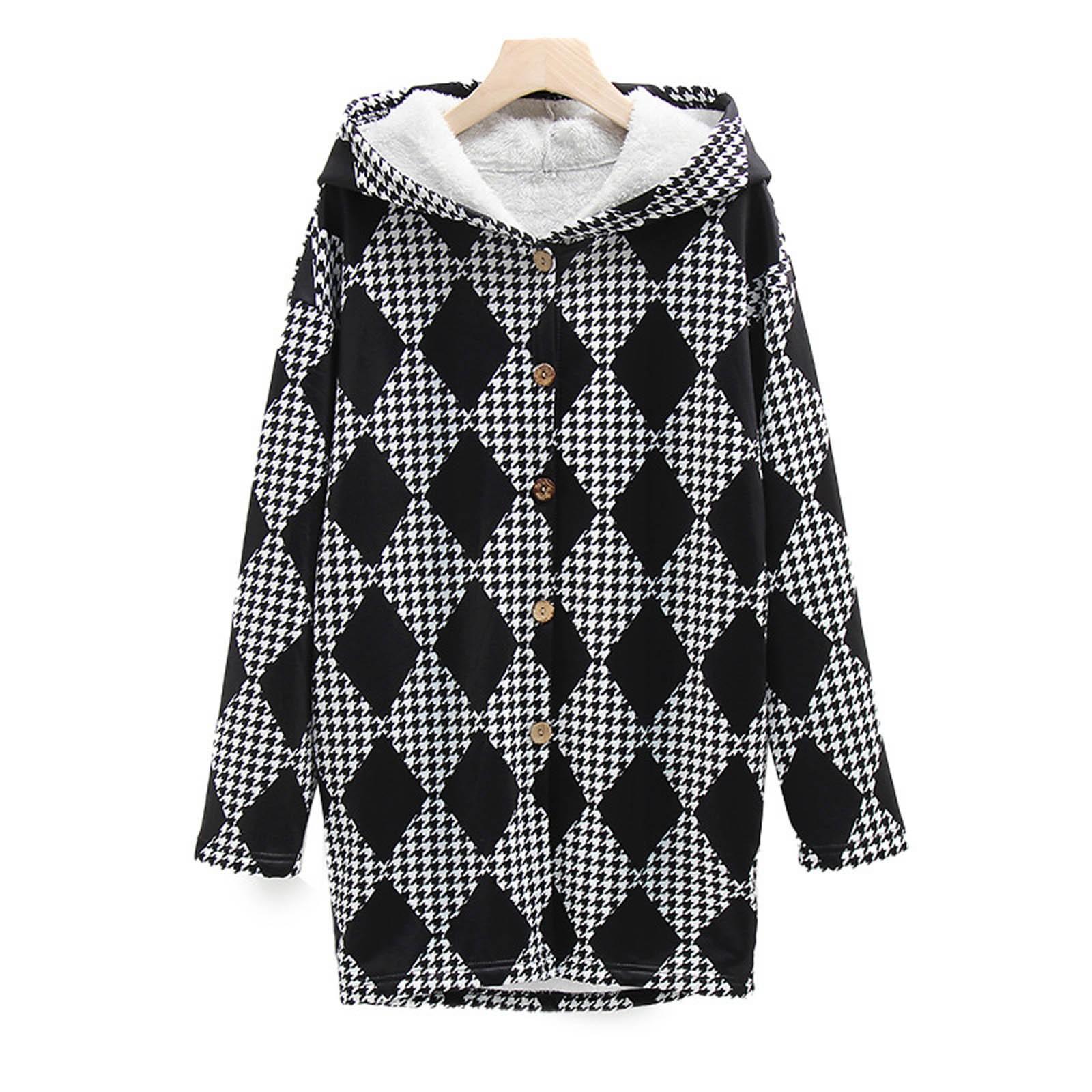 

(SU)Женская утепленная куртка средней длины с длинными рукавами и карманами с принтом и капюшоном