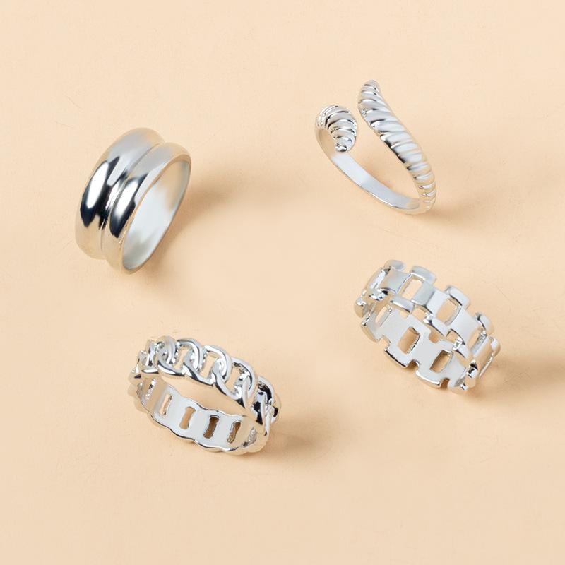 2022 Simple Personality Snake-shaped Ring Retro Electroplating Imitation Golden Snake-Shaped Knuckle Ring 4-piece Set For Women