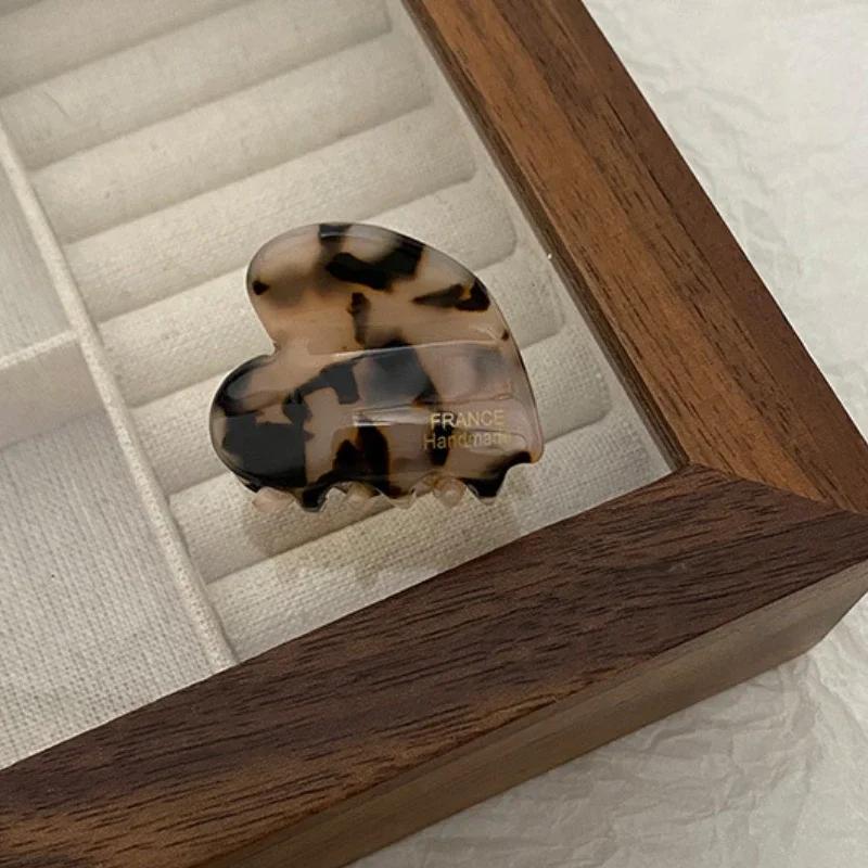 

Маленький краб для волос Ацетатные крабы для волос для женщин и девочек 3,5 см Милые мини-зажимы в форме сердца Аксессуары для волос Зажим-акула и зажимы