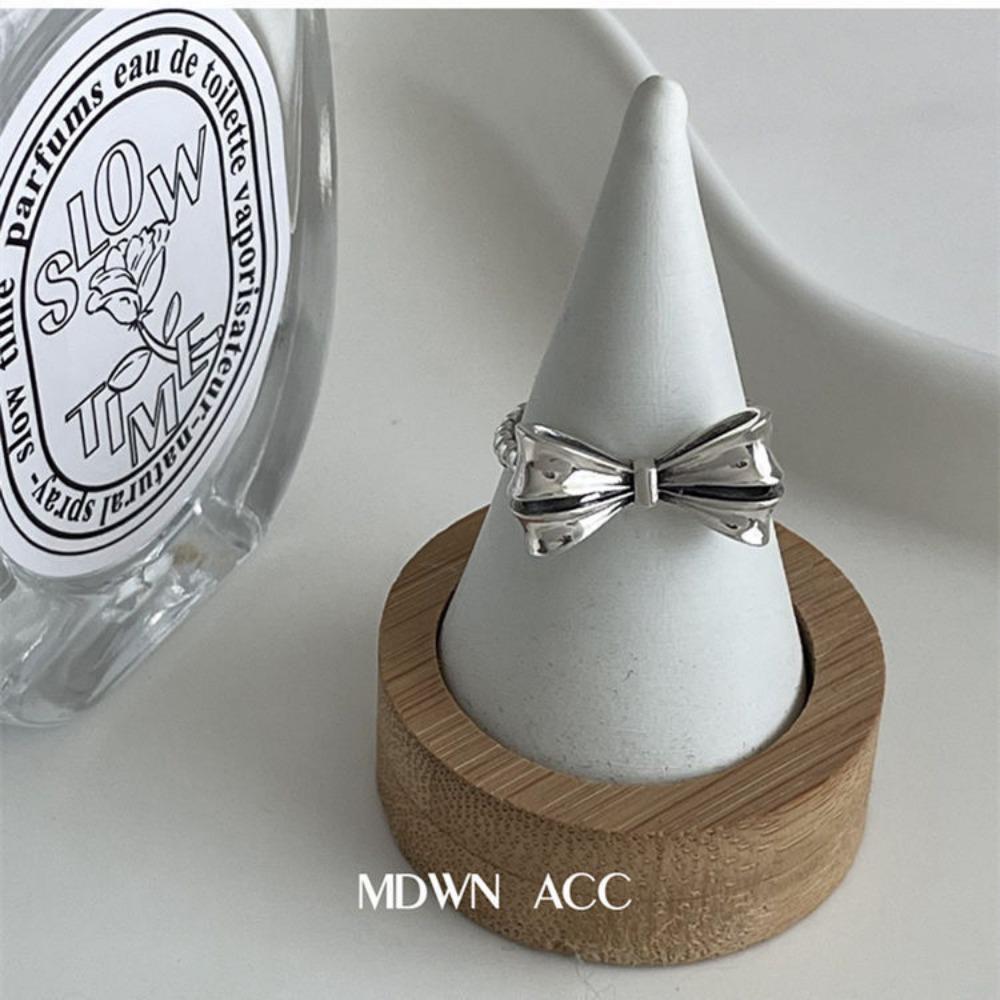 Ring Does Not Fade Niche Design Ins Opening Female High-end Sense Retro Cold Pearl Shell Versatile Irregular