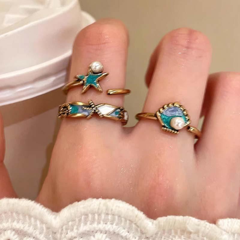 Retro Starfish & Seashell Pearl Enamel Ring for Women - Stacking Finger Accessory