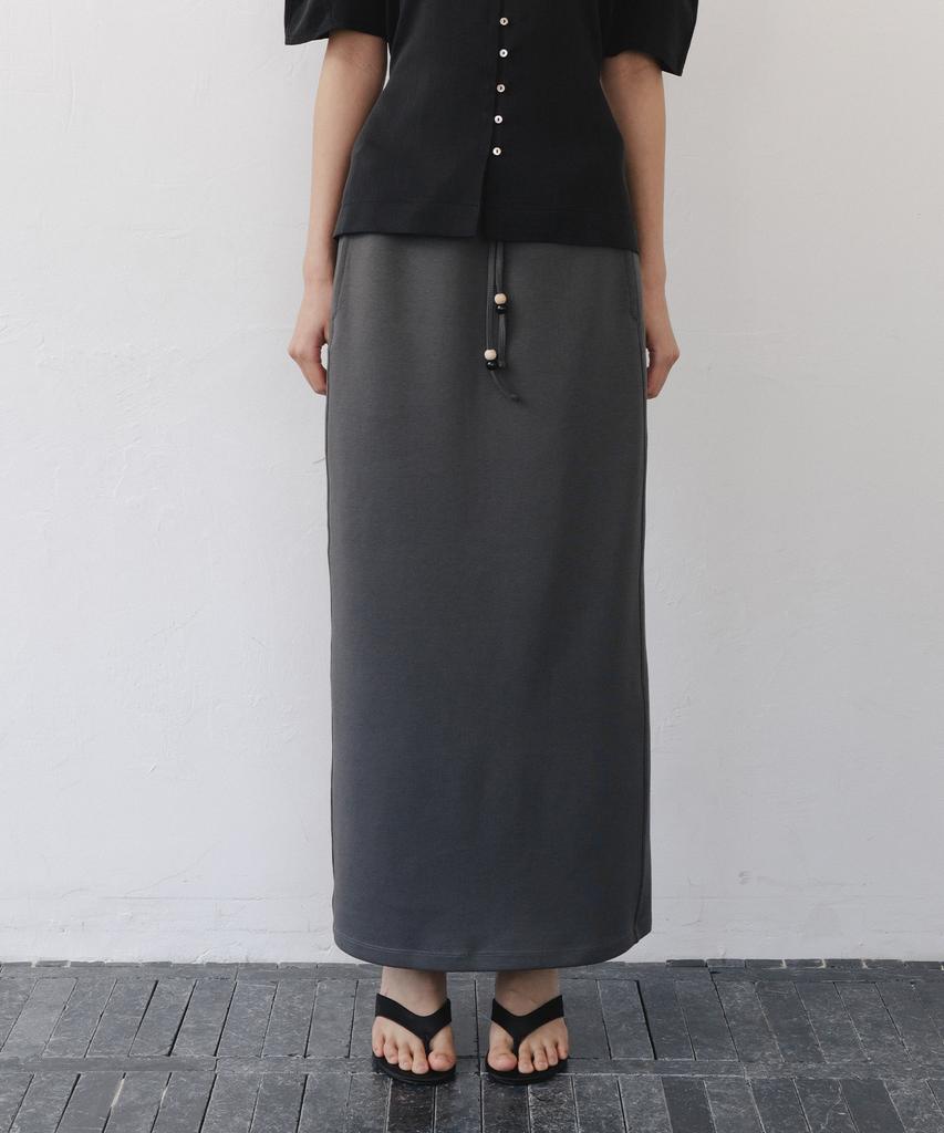 After Glow Wood Detail Drawstring Maxi Skirt_Charcoal