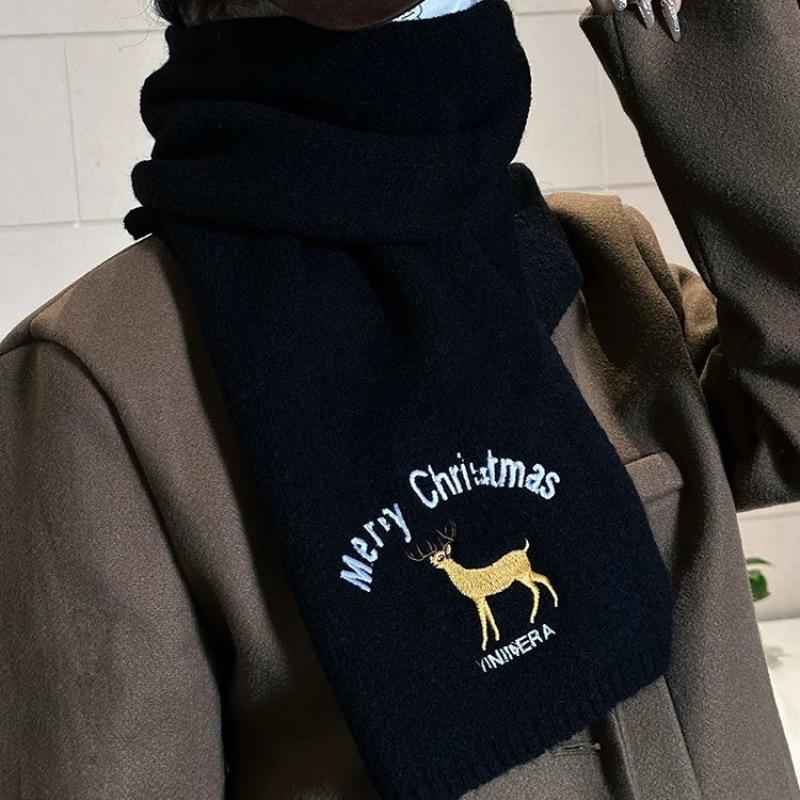 Écharpe Tricotée Mélange Laine Rouge Renne pour Femme - Style Chaleureux de Noël