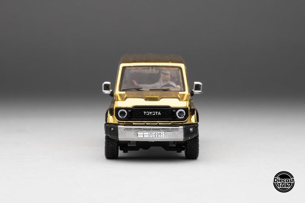 FREESTYLE GCD Scale Toyota Land Cruiser 70 Arab Spec Gold Edition DiecastTalk Custom Finished Model DTGSPC8 1/64
