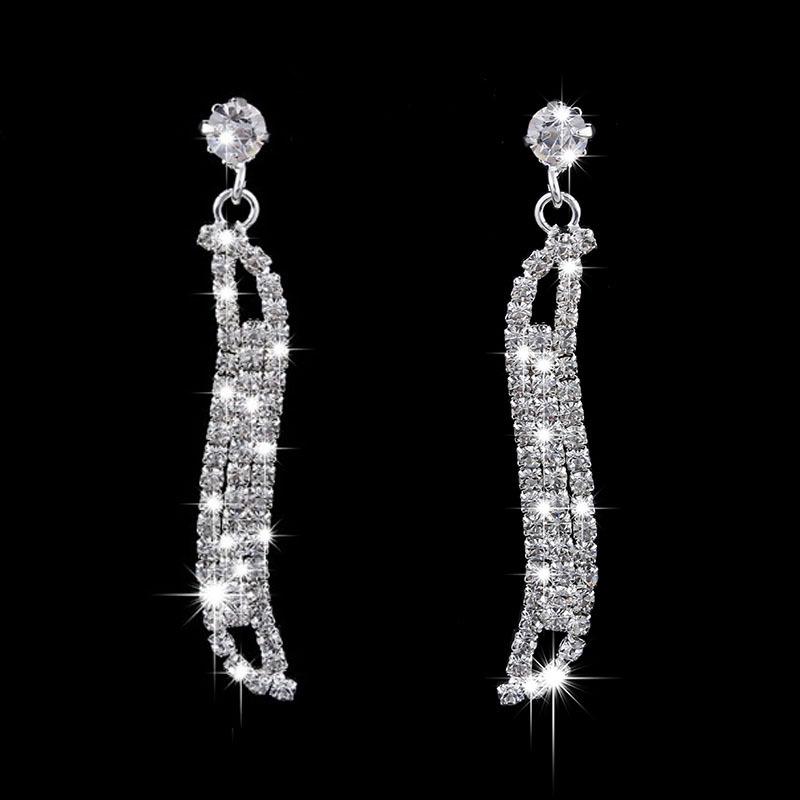 Conjunto de colar de joias de noiva com três correntes de garras de strass