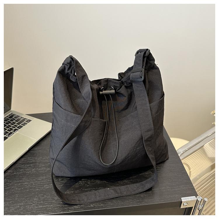 

HOMEFISH Large Capacity Versatile Shoulder Bag for Women s Summer Popular Lightweight Crossbody Bag Minimalist Tote Handbag