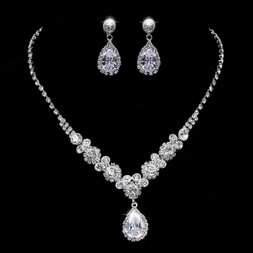 3 Pcs New Shiny Rhinestone Water Drop Shape Sparkling Bridal Jewelry Set Crystal Earring Set Gifts