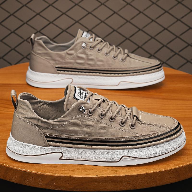 22 New Four-season Low-top Casual Sports Shoes Student Board Shoes
