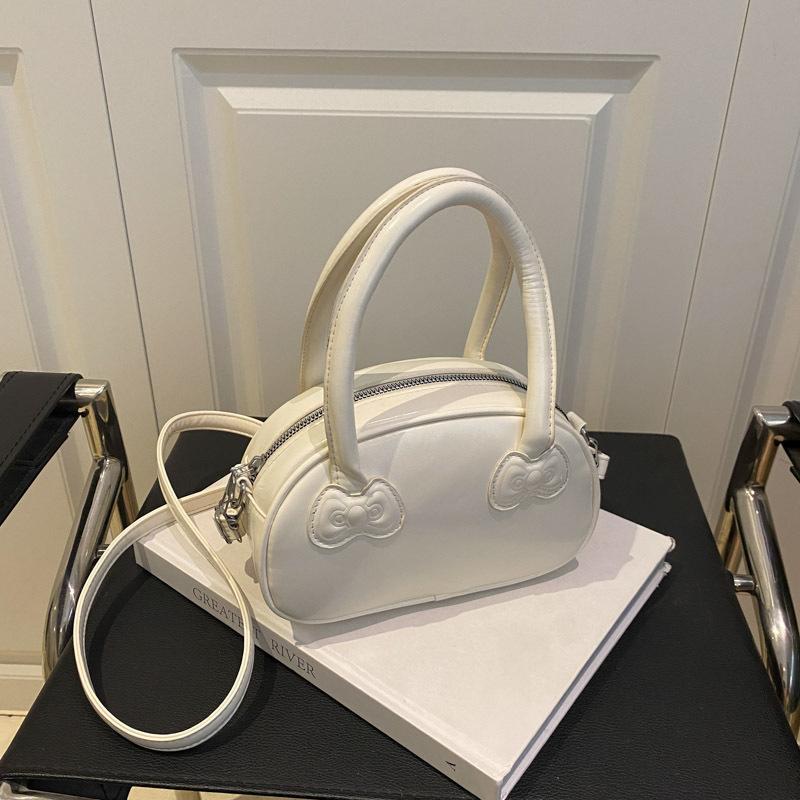 Korean portable red sweet bag women's 2025 new trendy fashion exquisite versatile ins messenger bowling bag