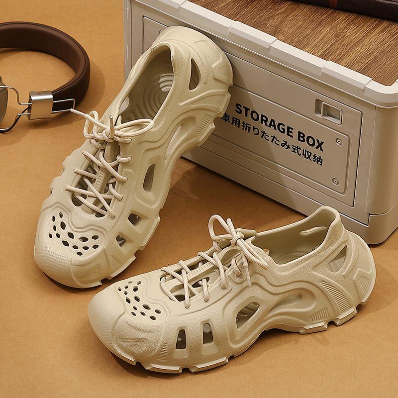 Darth Vader hole shoes creek shoes bag head sandals 2025 new soft-soled lace-up beach shoes