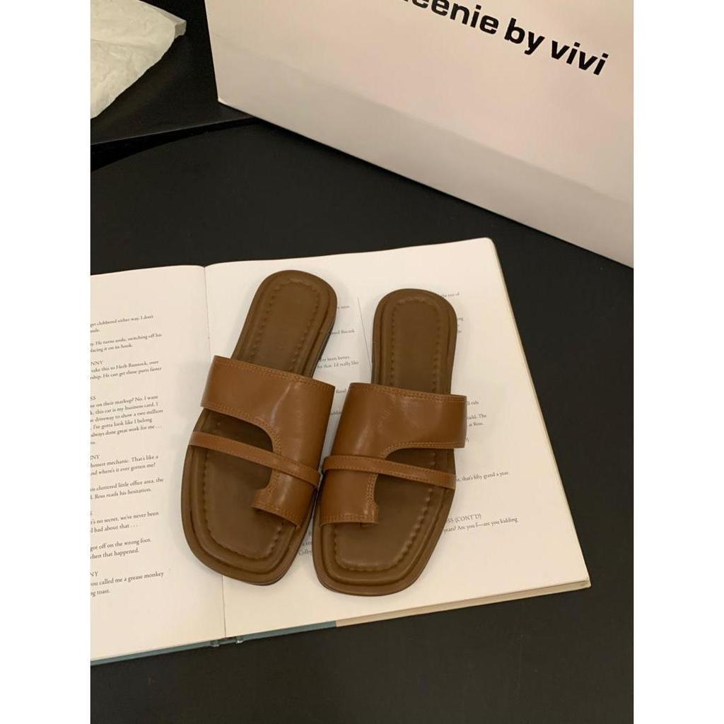 Niche flat-bottomed retro cover toe cool slippers women's shoes summer wear 2025 new summer soft-soled beach sandals