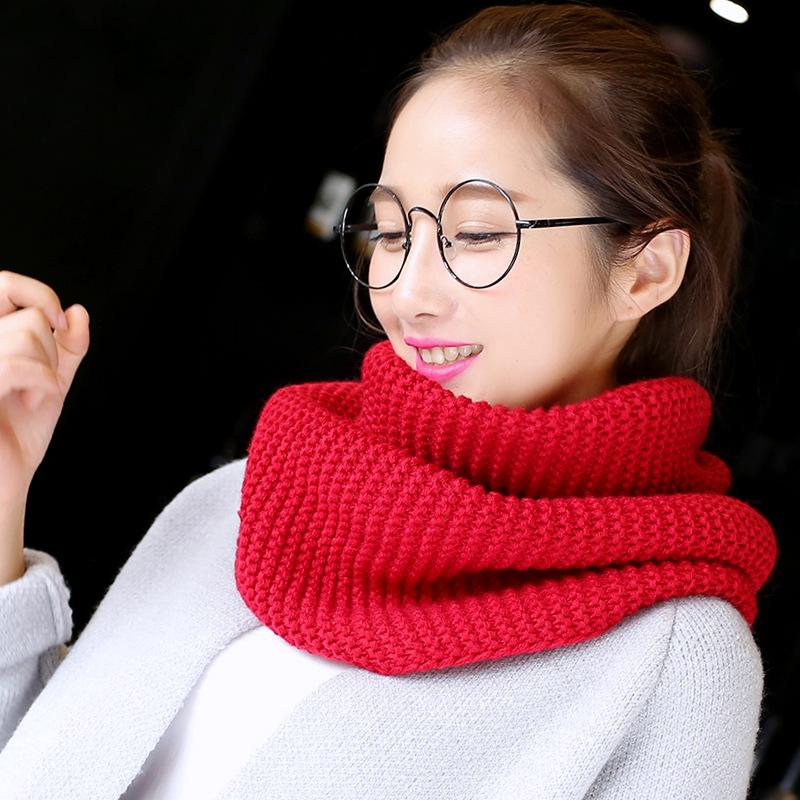 Women's Knitted Wool Snood: Winter Warm Solid Color Neck Warmer & Protector for Students and Couples