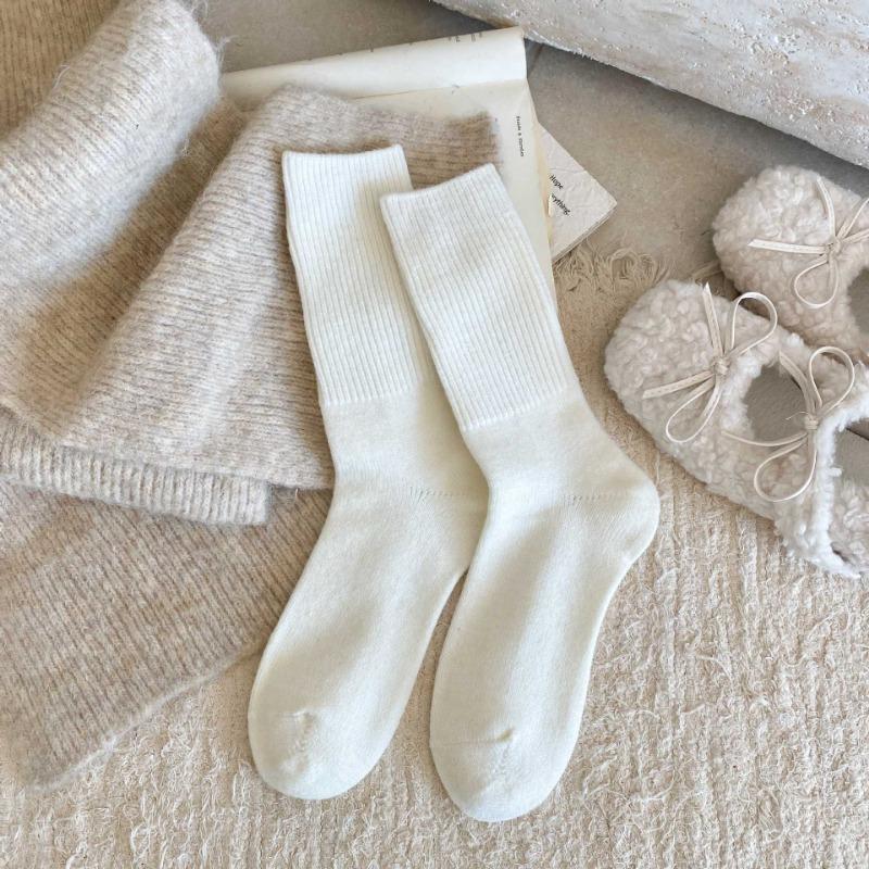 

Женские зимние утолщенные однотонные носки из тонкой иглы шерсти с высоким паголенком 1 pair молочный белый