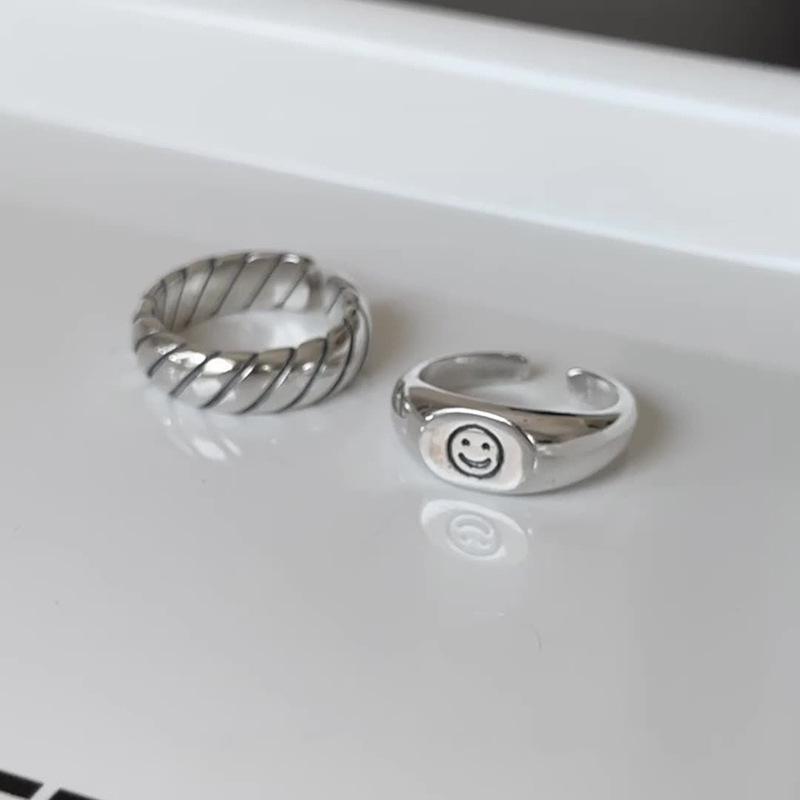 Geometric Open Unique Ring With Playful Smile Face For Fashion Women Forward