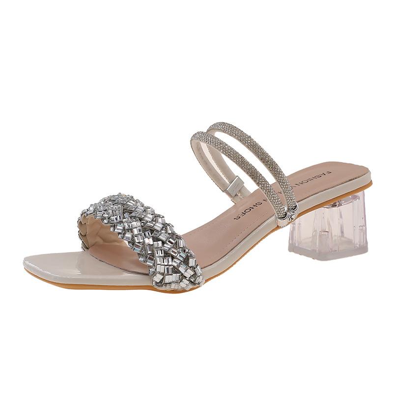 

2025 spring and summer new fashion versatile temperament trend rhinestone French daily low heel square head women s sandals 35