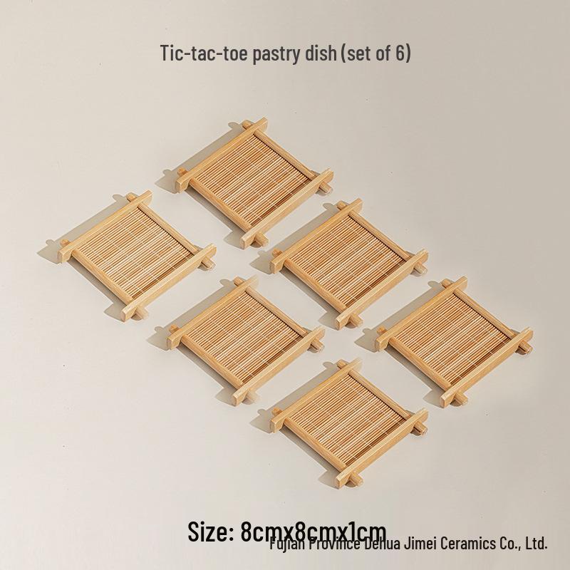Bamboo Woven Dessert and Pastry Display Plate