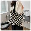 Große Kapazität Karomuster Tasche Mode Vielseitig Gestrickte Umhängetasche Farbpassendes Design Tragetasche Damen