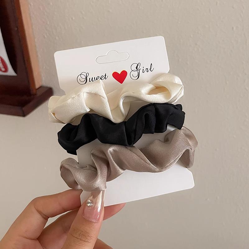 Elegant French Satin Scrunchie: High-End Autumn/Winter Hair Tie with High Elasticity