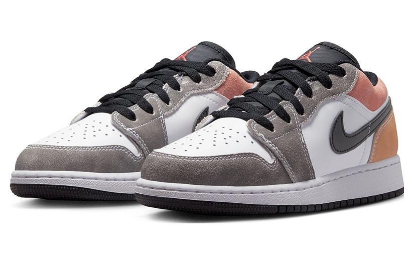 Jordan 1 Low SE Flight Club - DX4374-008