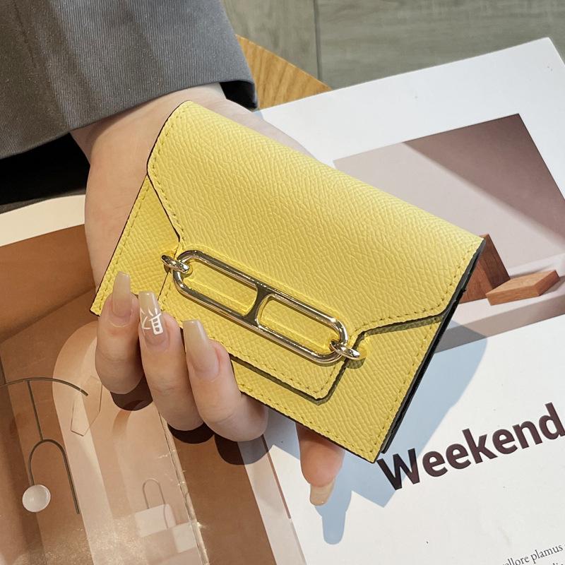 2025 Women's Genuine Leather Card Holder: Stylish, Exquisite ID Bag with Multiple Slots and Anti-Demagnetization Cowhide.