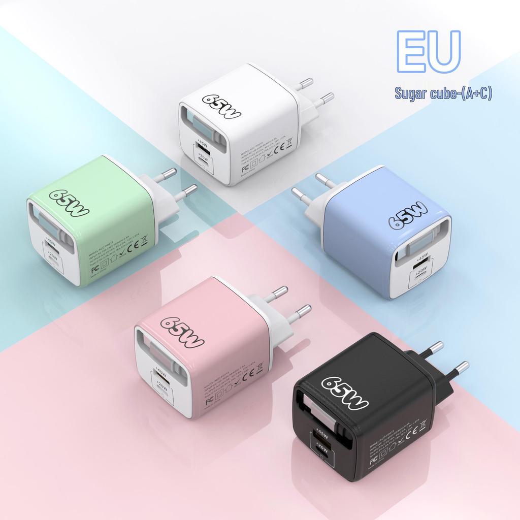 65W PD Fast Charger with Retractable Cable for Apple and Huawei