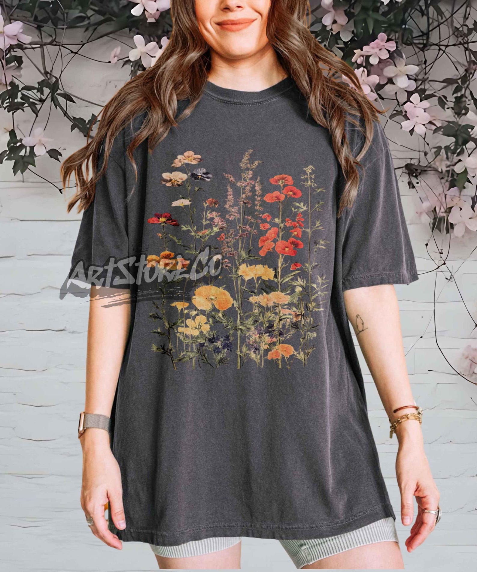 Vintage Floral Print T-Shirt, Retro Botanical Graphic Tee S