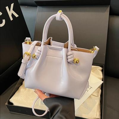 Handheld Bucket Bag Women's New Fashion Versatile Commuter Shoulder Messenger Bag
