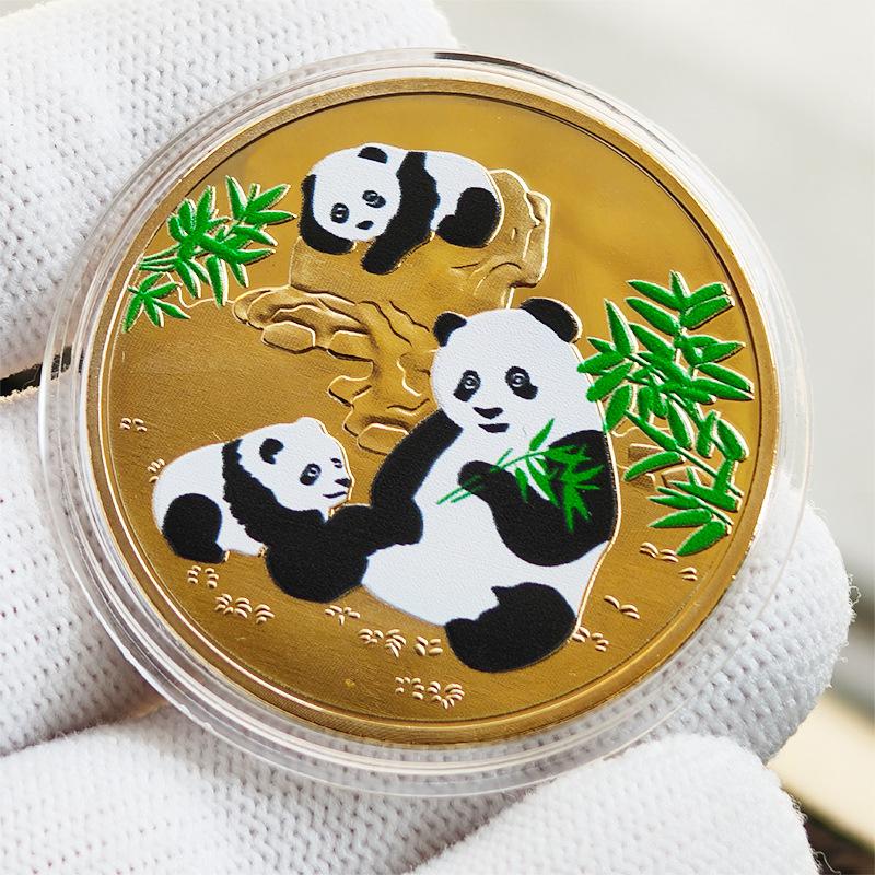 Colorful Three Panda Commemorative Badge, Metal Color Printing, Panda Zoo Commemorative Coin, Cartoon Relief, Tourism Commemorative 40*1.5mm золотой