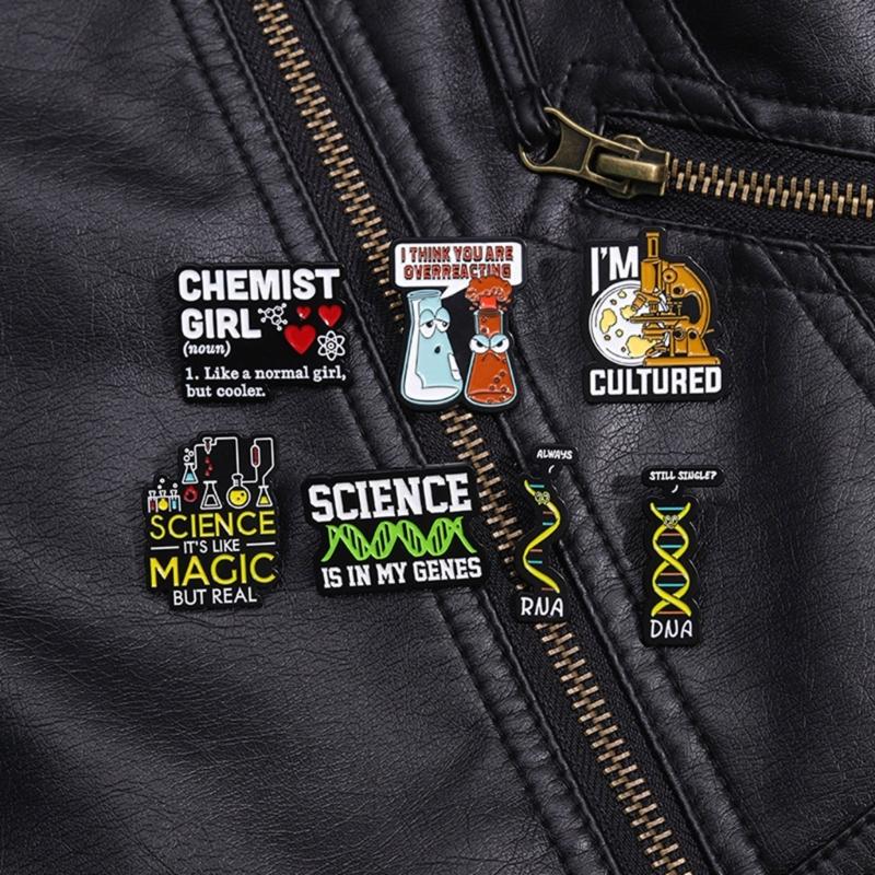 7 Stück Chemie Biowissenschaften Serie Emaille Broschen Chemikalien Struktur Anstecknadeln Kreative Broschen Pins