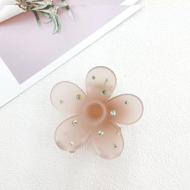 Gradient Plumeria Hair Claw - Elegant Women s Accessory