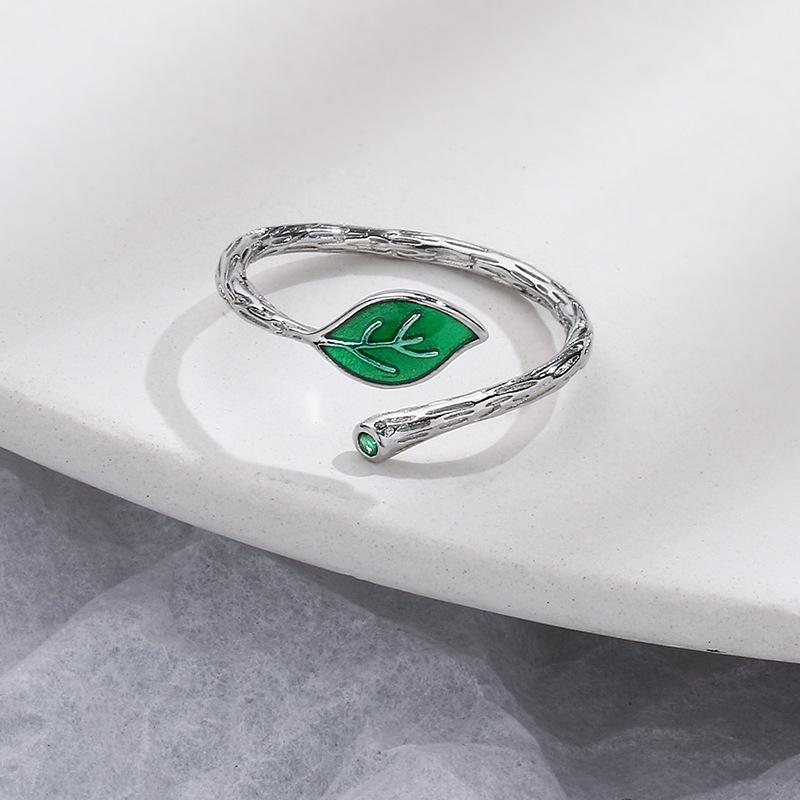 Niche Design Green Leaf Ring Female Personality Trendy Temperament Creative Branch Leaf Open Ring Ring Generation