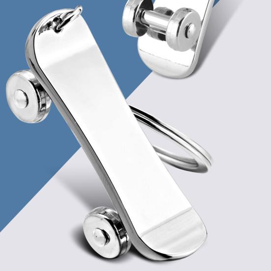 Skateboard Keychain Pendant Fingertip Decompression Keychain Portable Cool Skateboard Keychain for Skateboard Lovers