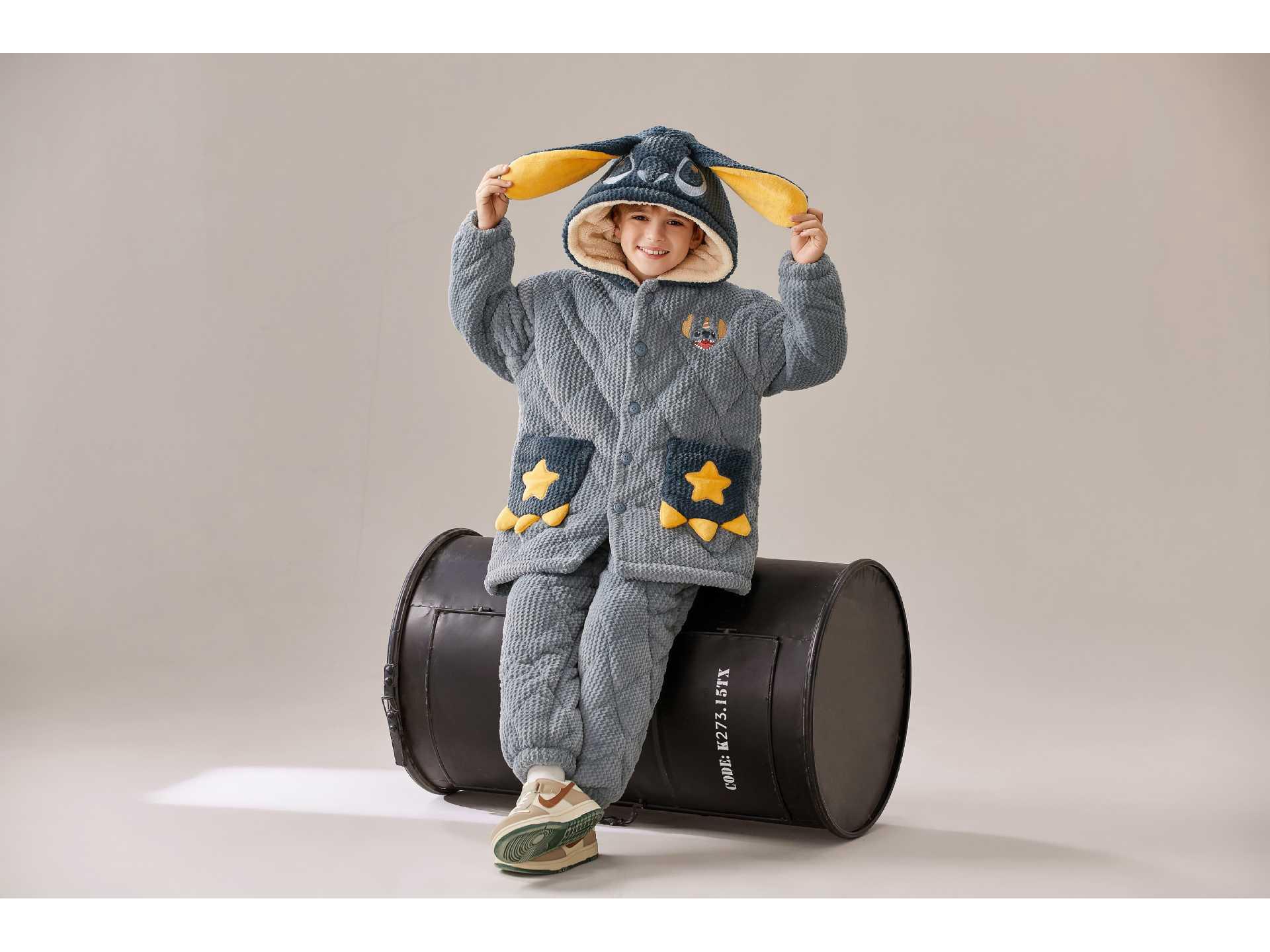

Boys Quilted and Velvet Winter Pajamas Set - Hooded Coral Fleece for Kids Size 12