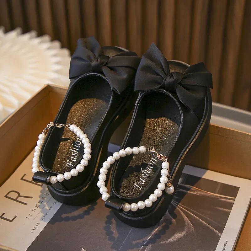 Children's Fashionable Black Leather Shoes with Pearl Chain Bow Cute Girl Mary Janes 2024 New Kids Versatile Wedding Party Shoes