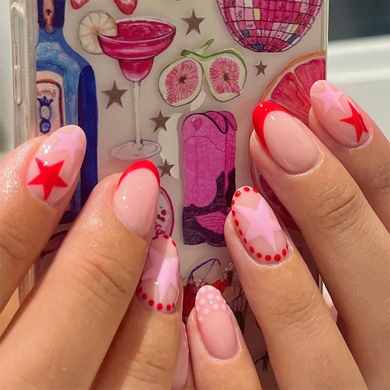 24Pcs Short Round Head Fake Nails Full Cover Wearable Press On Nails Y2K Pink Star Printed Spicy Girls Charms False Nails