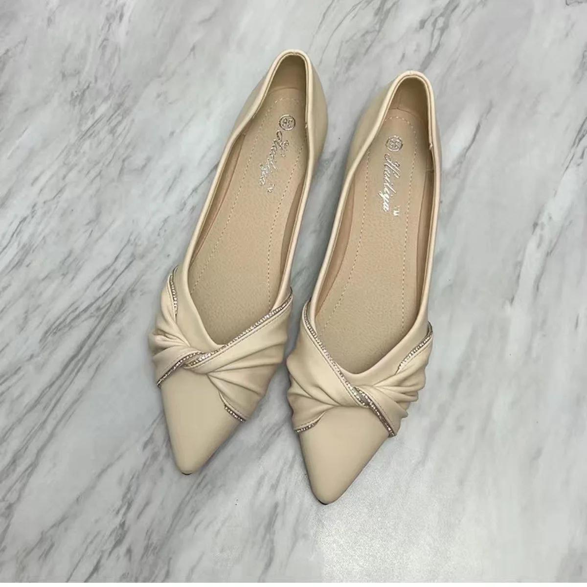 

Модная женская обувь с острым носком, пэчворк, кремово-белая, роскошная кожа, повседневная, для работы, женская обувь, плиссированный низкий каблук, элегантная, стильная, Y2k 35