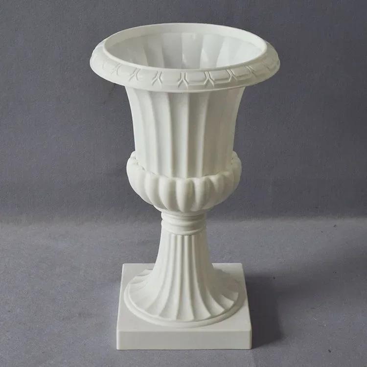 Vasi in Plastica Dorata di Grandi Dimensioni Decorazioni per Feste Ornamenti Sfondo Originale per Celebrazioni Matrimoniali