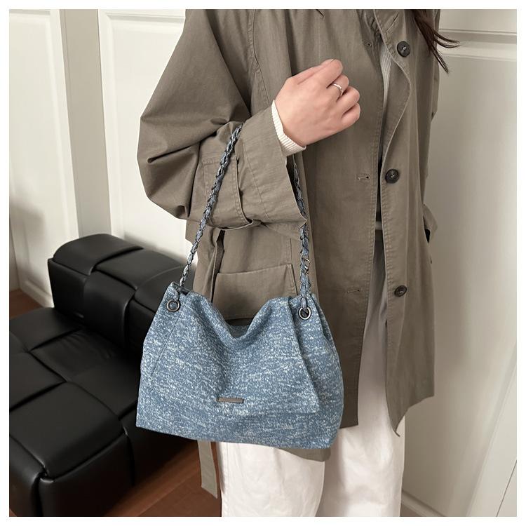 Große Kapazität Denim Umhängetasche für Damen Frühling Modisch und Vielseitig Schultertasche Leichte Einkaufs- und Pendeltasche