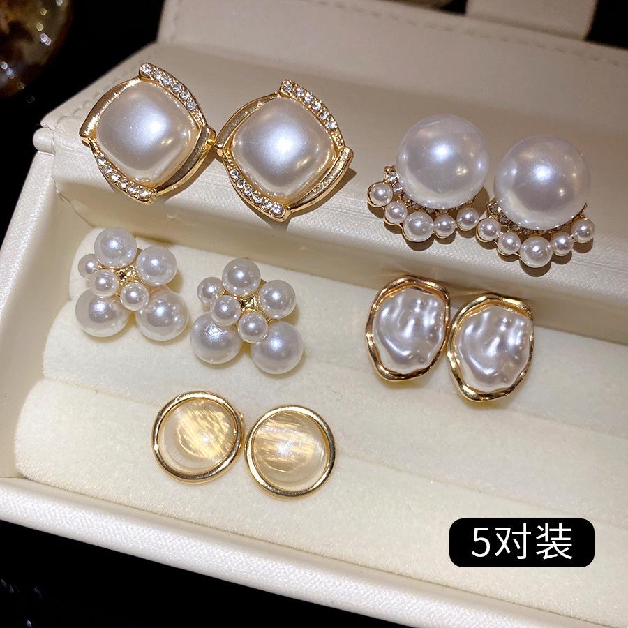 

Silver needle round opal pearl earrings set French retro court style stud earrings light luxury high-end earrings women
