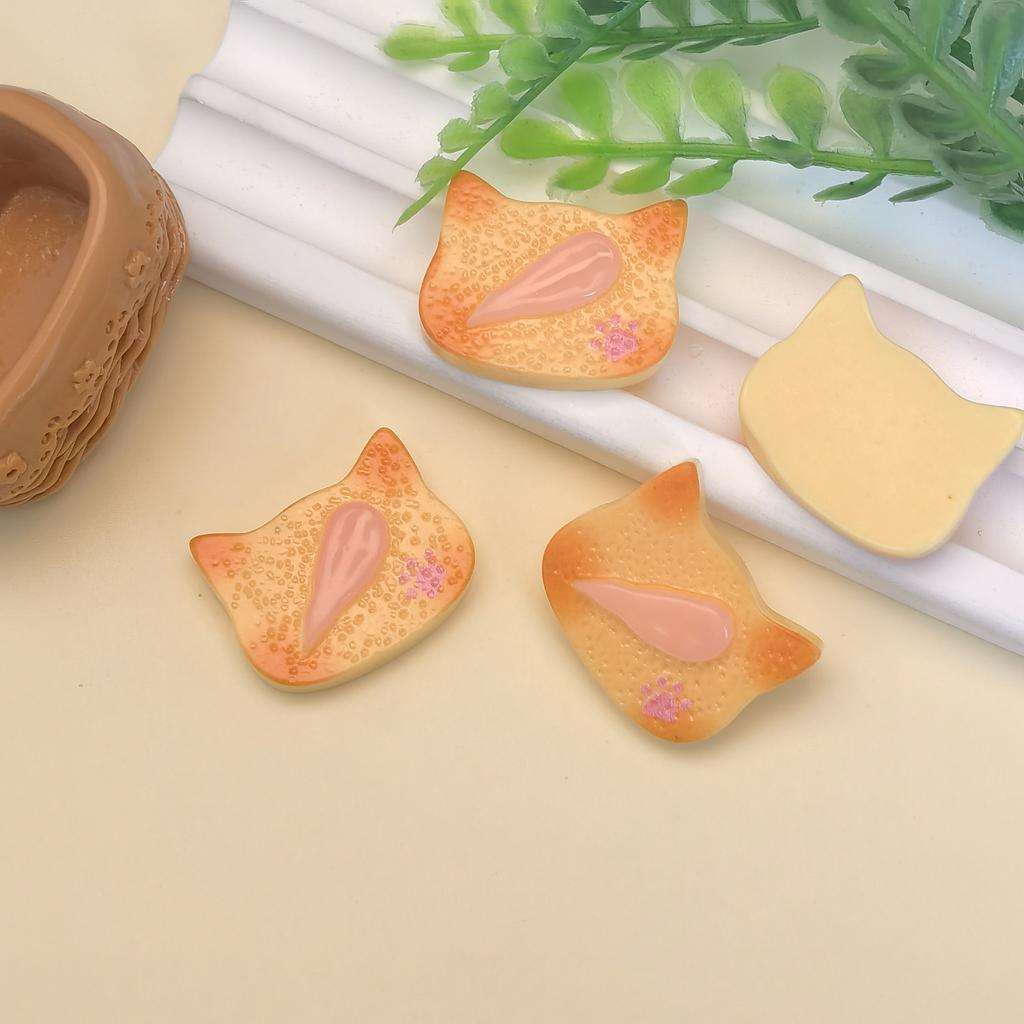 100Pcs Kawaii Resin Cat Biscuit Toast Pudding Flatback Cabochon Scrapbook Crafts Doll House Accessories DIY Phone Decor