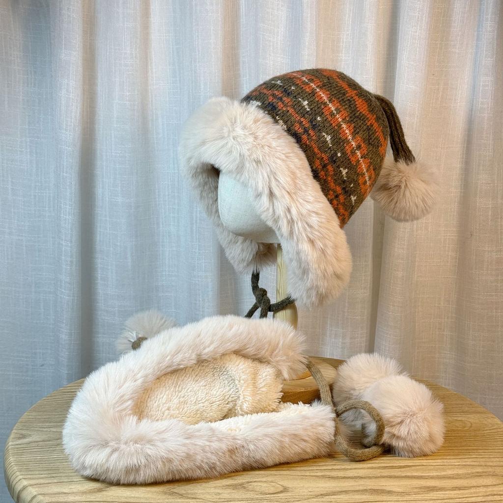 Winter New Style Velvet Warm Ear Protection Lei Feng Hat Fur Ball Pullover Hat Fashionable Korean Style Knitted Wool Hat for Women