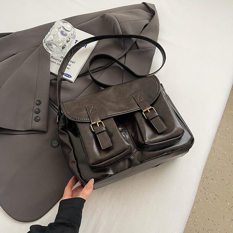 

Crossbody Bag for Women Shoulder Bags Large Capacity Purse and Handbags Simple Retro Designer Bags