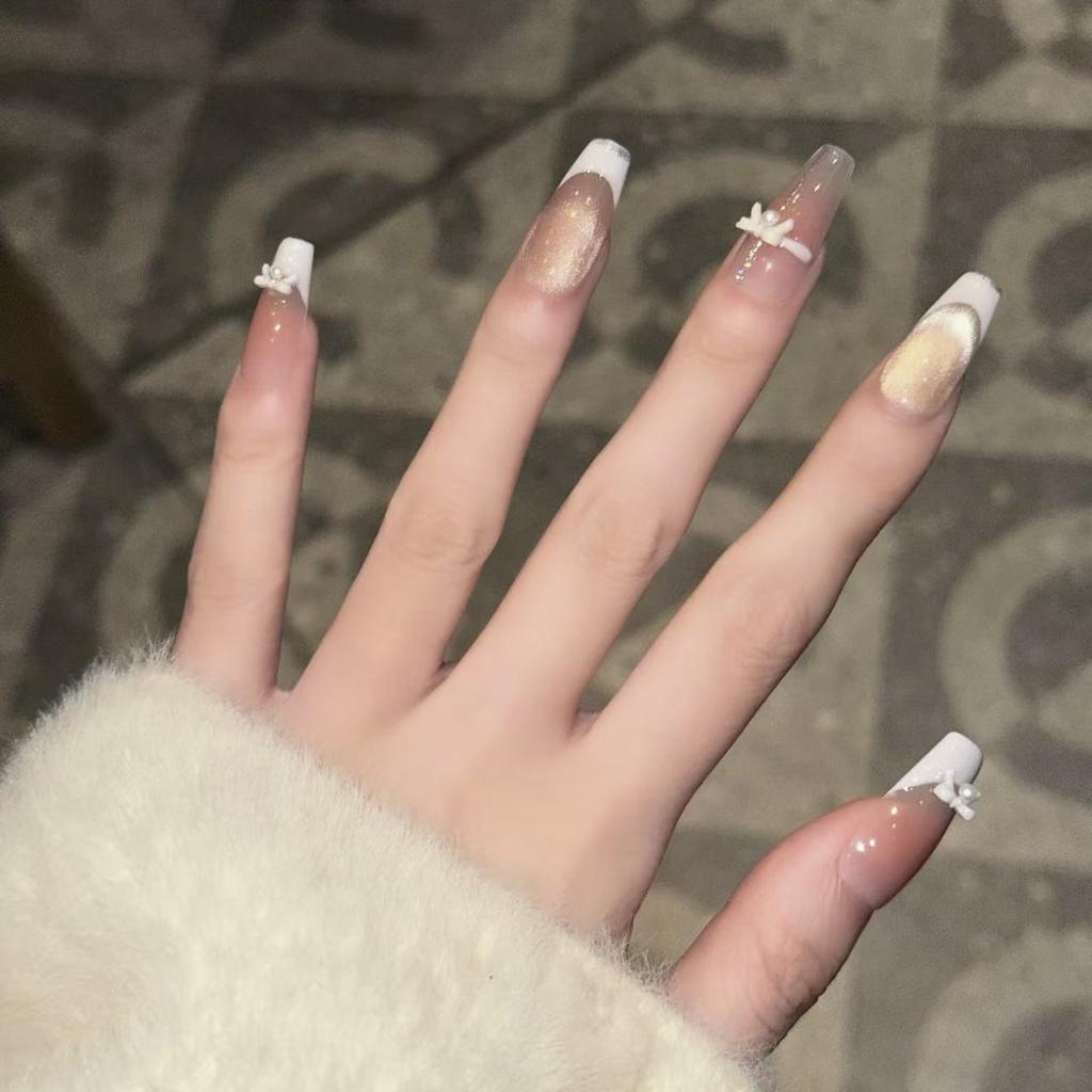 Xiaoxiangfeng Cat Eye Nail Art Gentle White French Bow Temperament Princess Wears Armor Handmade Armor