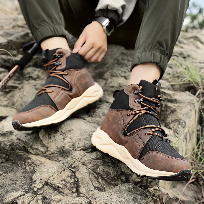 Le Scarpe Sportive da Uomo High Top per Esterno Sono Antiscivolo e alla Moda Mentre gli Stivaletti Corti Autunnali Scarpe Casual Nere Sono Stivali da Cowboy