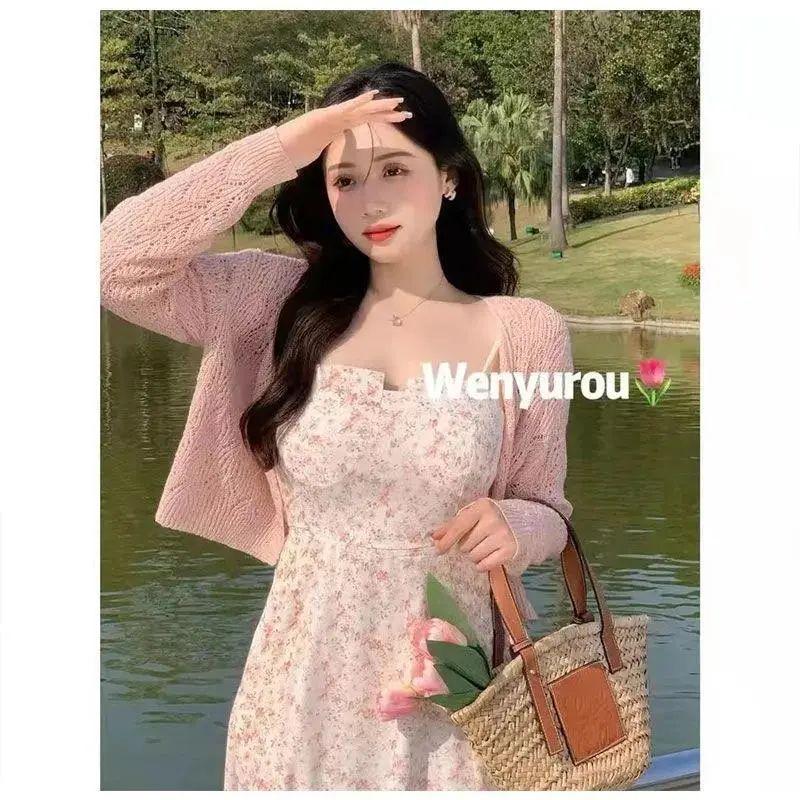 

2023 Весна и Осень Слегка Свободный Девочковый Костюм Платье Нежное Цветочное Платье на Бретелях Женская Верхняя Одежда Подчеркивающий Фигуру Вязаный Кардиган Pink 4XL