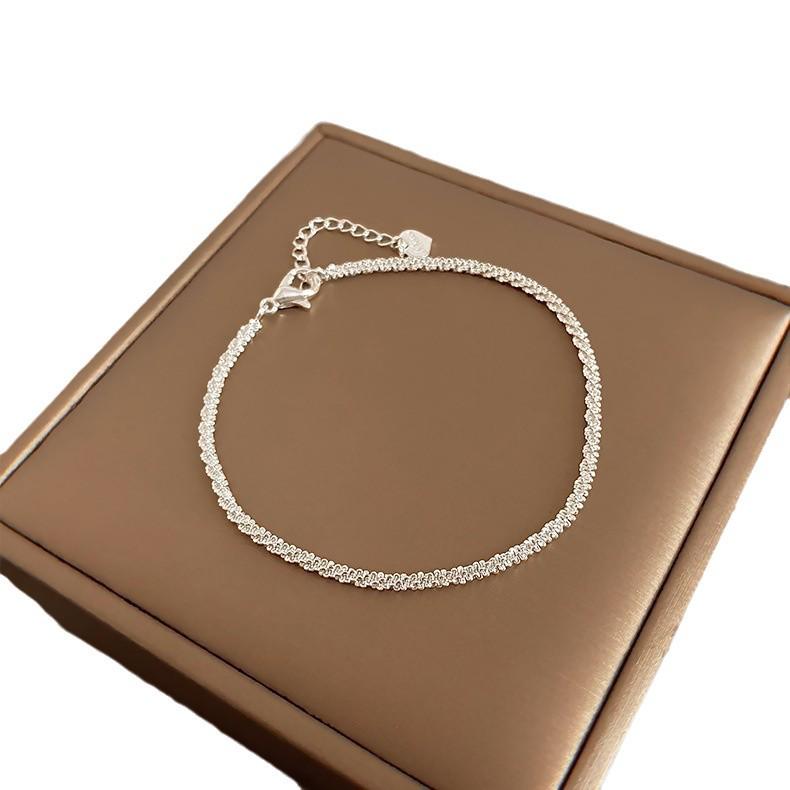 Silver Sparkling Bracelet: Women's Simple Summer Niche Design, Cold Style Hand Jewelry.