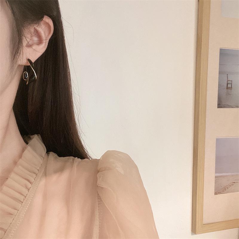 S925 Silver Twisted Drip Oil Stud Earrings: Korean Fashion, Elegant & Versatile