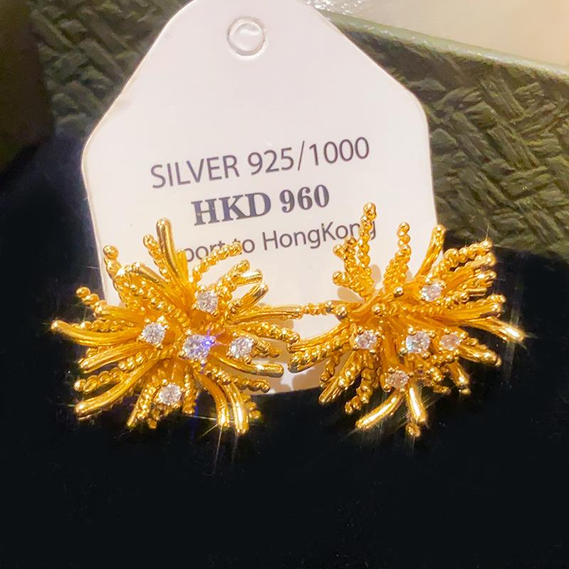 Orecchini Vintage a Forma di Pera con Perle e Intarsi di Diamanti - Stile Retrò, Lusso Leggero, Design di Alta Gamma